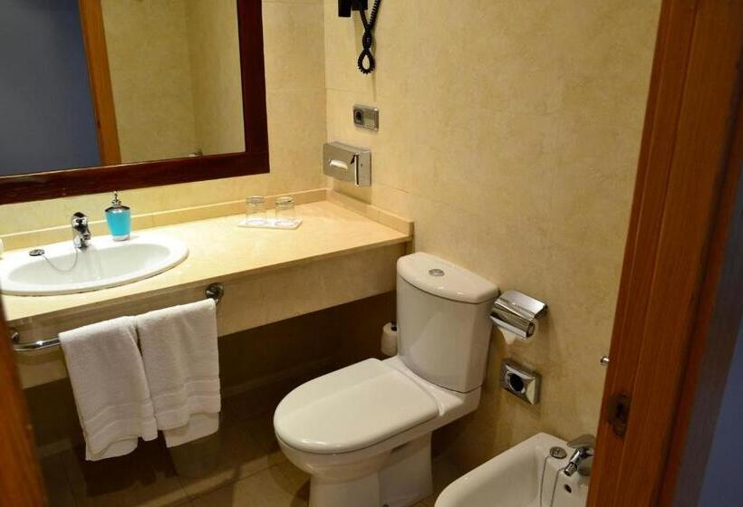 هتل Alda Palacio Valdes