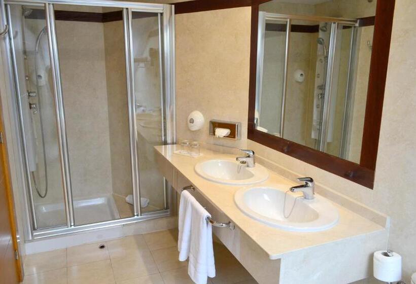 هتل Alda Palacio Valdes