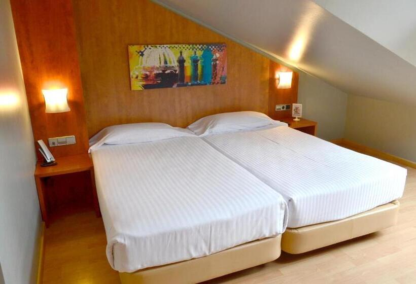 هتل Alda Palacio Valdes