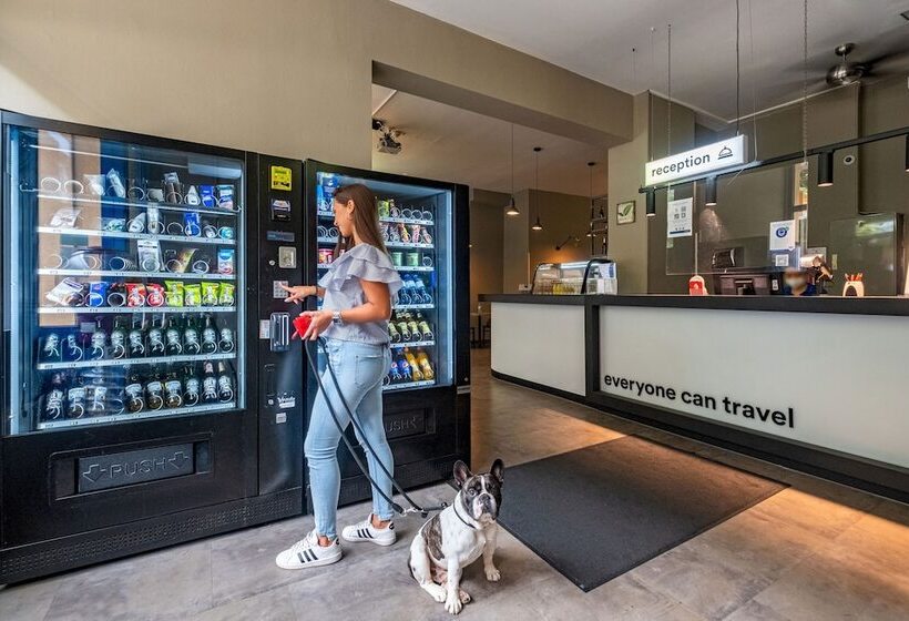 هتل a&o München Hauptbahnhof