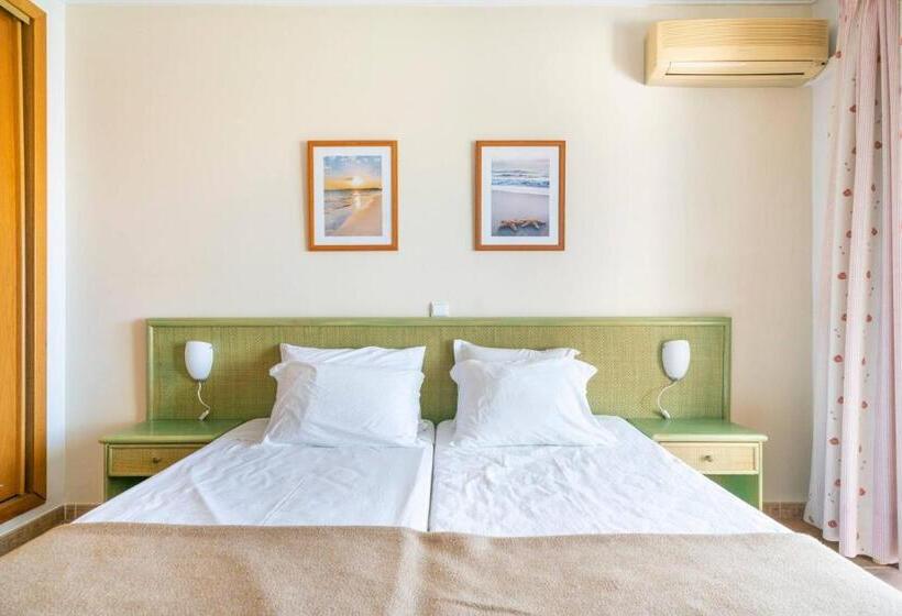 ホテル Apartamentos Turisticos Alagoa Praia