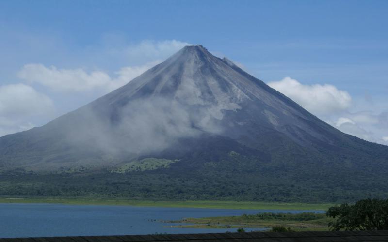 فندق Arenal Vista Lodge