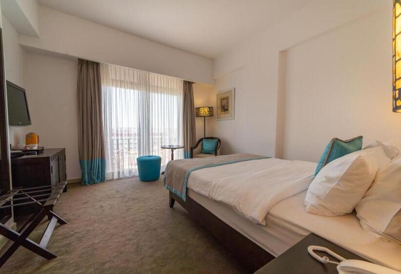 Отель Arkin Palm Beach