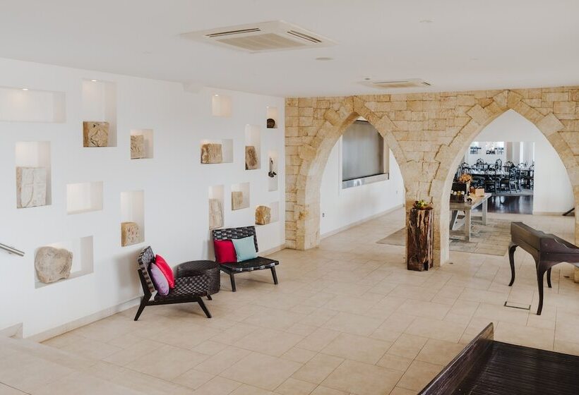 Отель Arkin Palm Beach