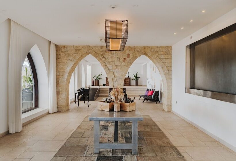 Отель Arkin Palm Beach