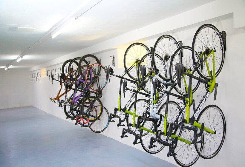 Constantinou Bros Athena Beach Hotel