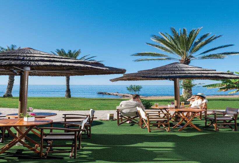 Constantinou Bros Athena Beach Hotel