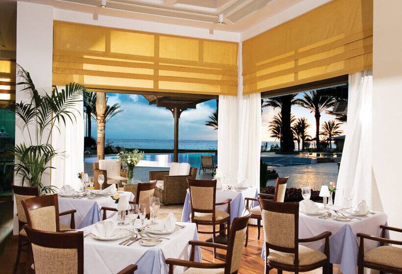 Constantinou Bros Athena Beach Hotel