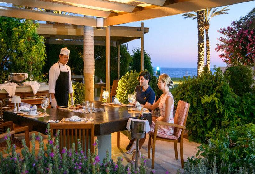 Constantinou Bros Athena Beach Hotel