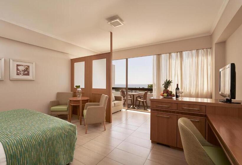 בית מלון כפרי Atlantica Oasis