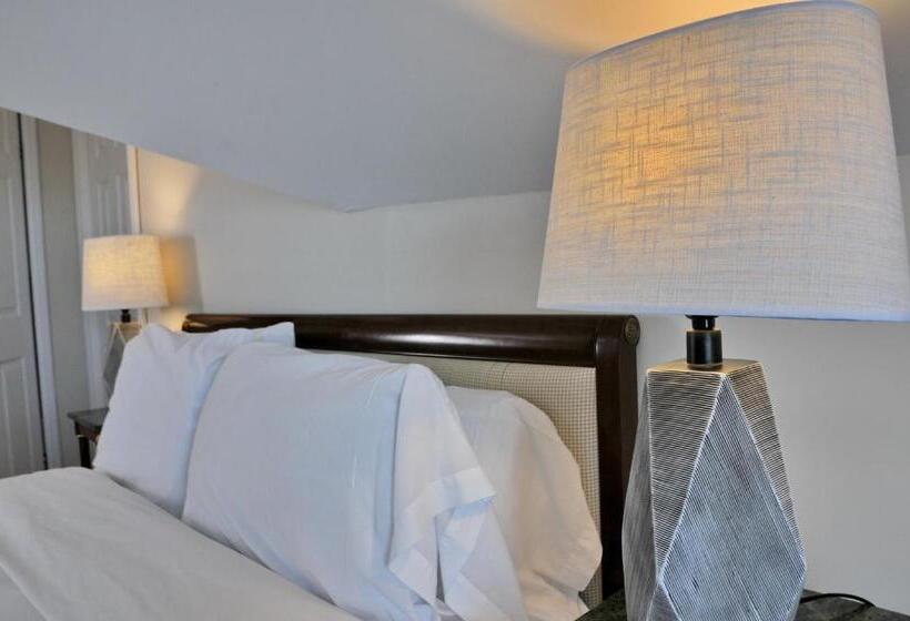 فندق Auberge Des Falaises