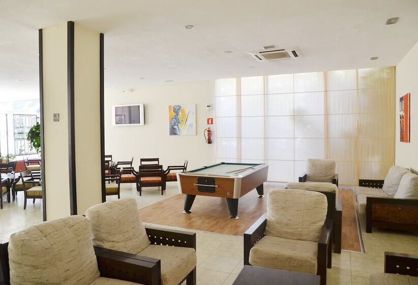 Azuline Hotel Pacific