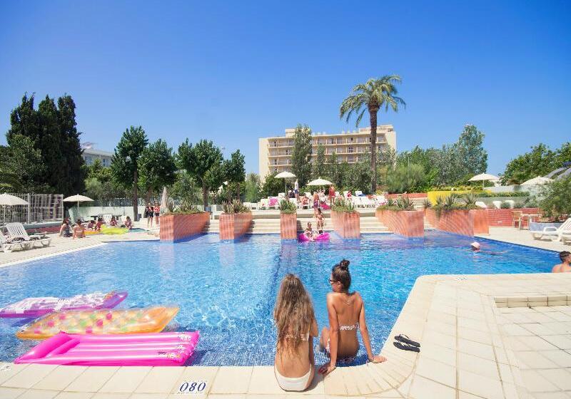 Azuline Hotel Pacific