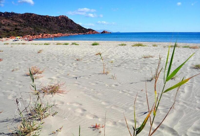 בית מלון כפרי Baja Azzurra