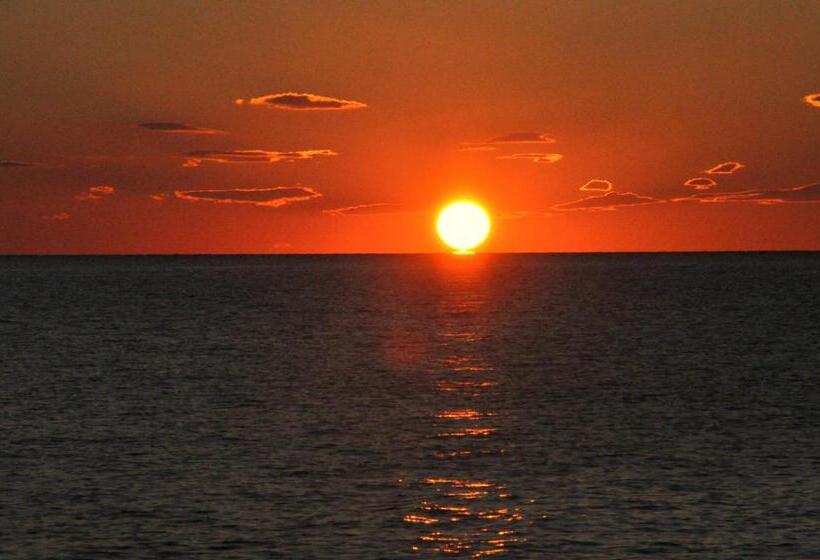 בית מלון כפרי Baja Azzurra