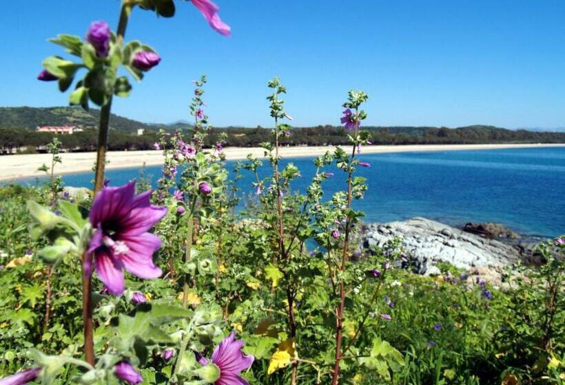 בית מלון כפרי Baja Azzurra