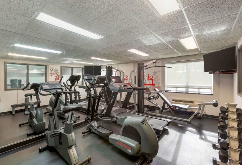 فندق Best Western Plus Burlington Inn & Suites