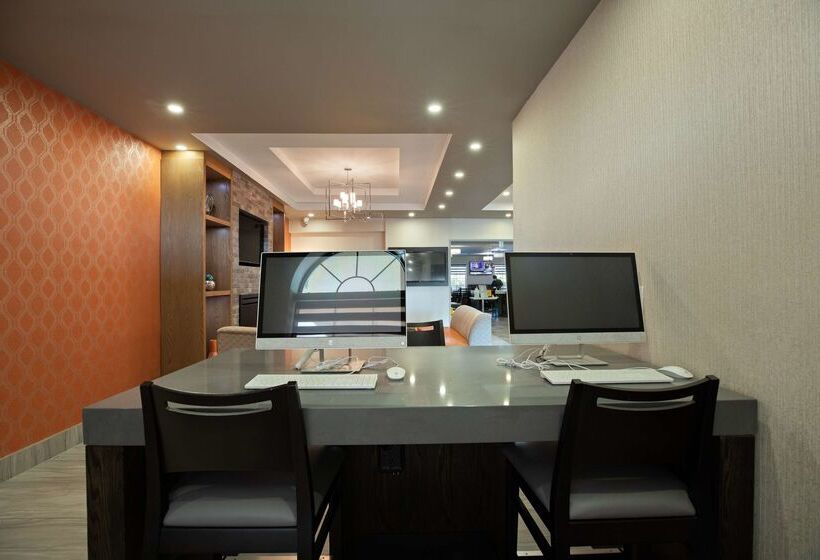 ホテル Best Western Plus Executive Inn