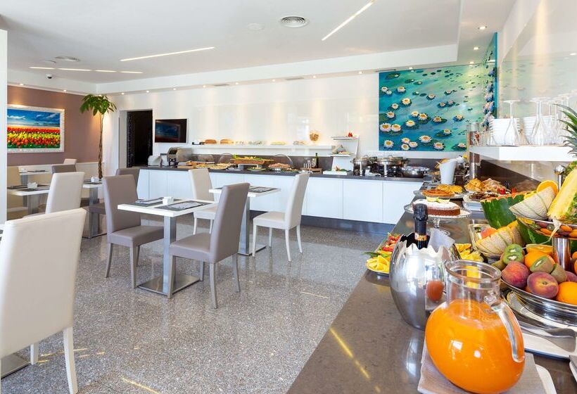 Отель Best Western Plus Tigullio Royal