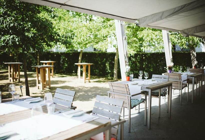 هتل Vaeshartelt Maastricht