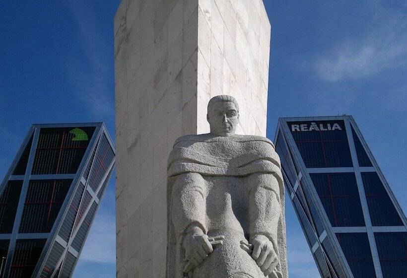 هتل Caballero Errante