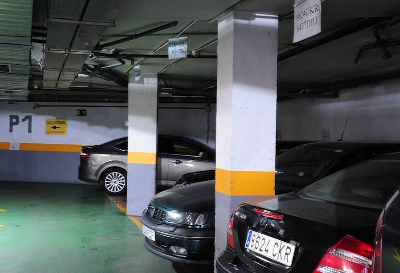 هتل Caballero Errante