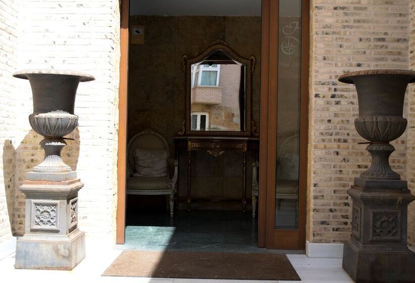 هتل Caballero Errante