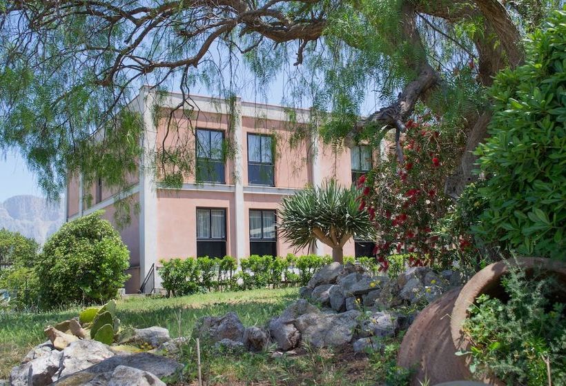 ホテル Residence Calarossa