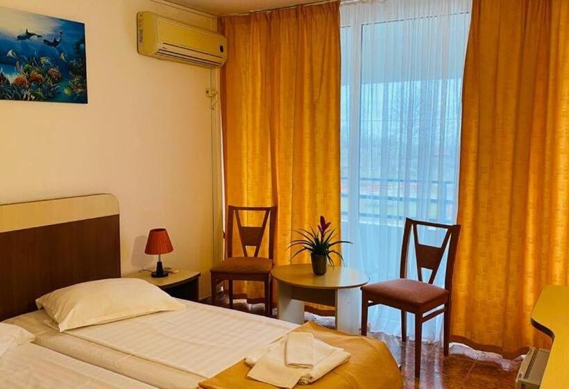 בית מלון כפרי Cerna