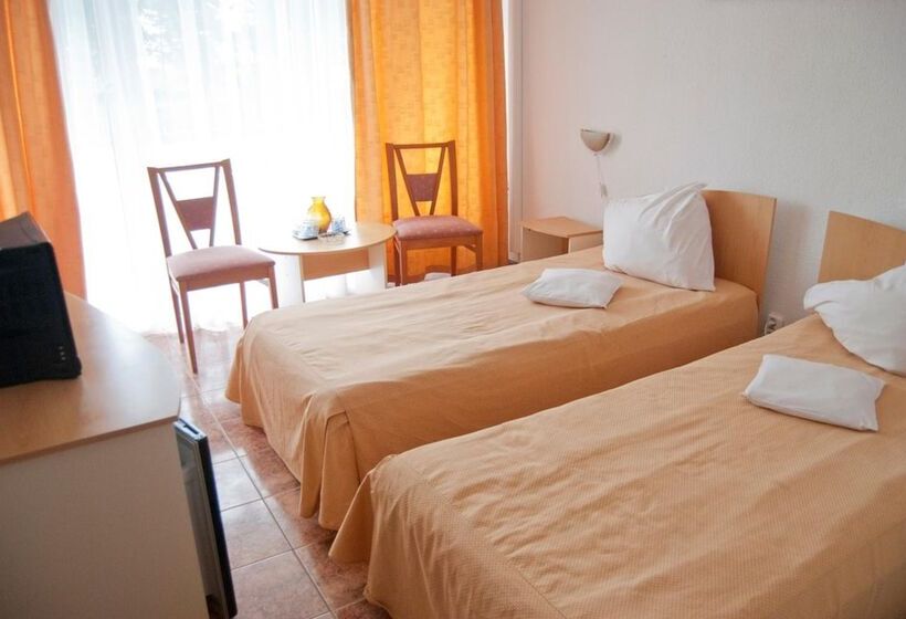 בית מלון כפרי Cerna