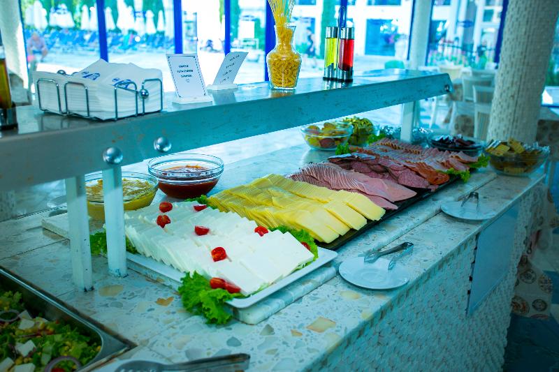 Отель Chaika Beach Resort