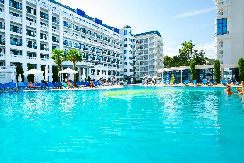 Отель Chaika Beach Resort