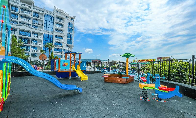 هتل Chaika Beach Resort