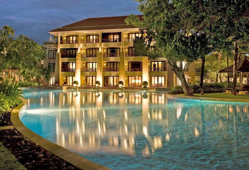 בית מלון כפרי Conrad Bali