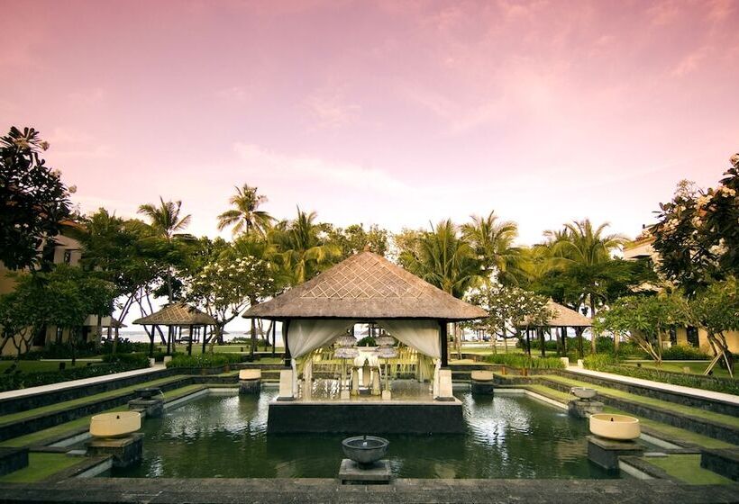 בית מלון כפרי Conrad Bali