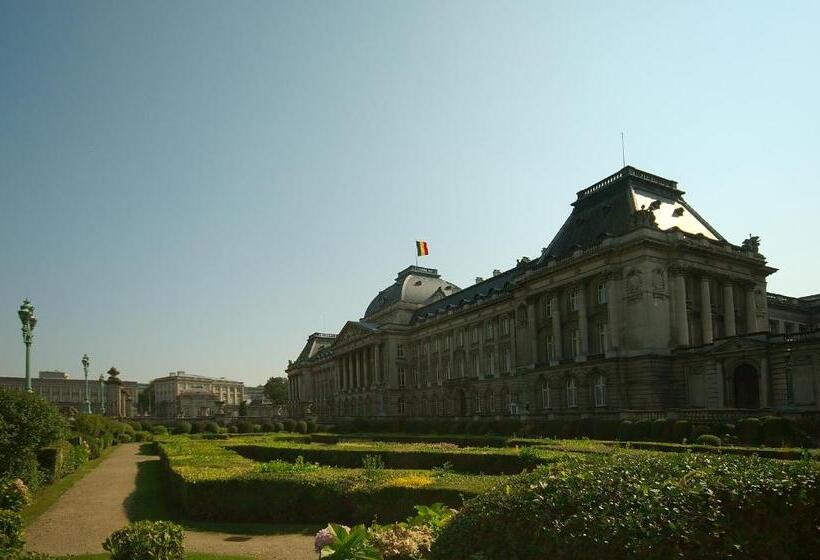 Отель Crowne Plaza Brussels Airport, An Ihg