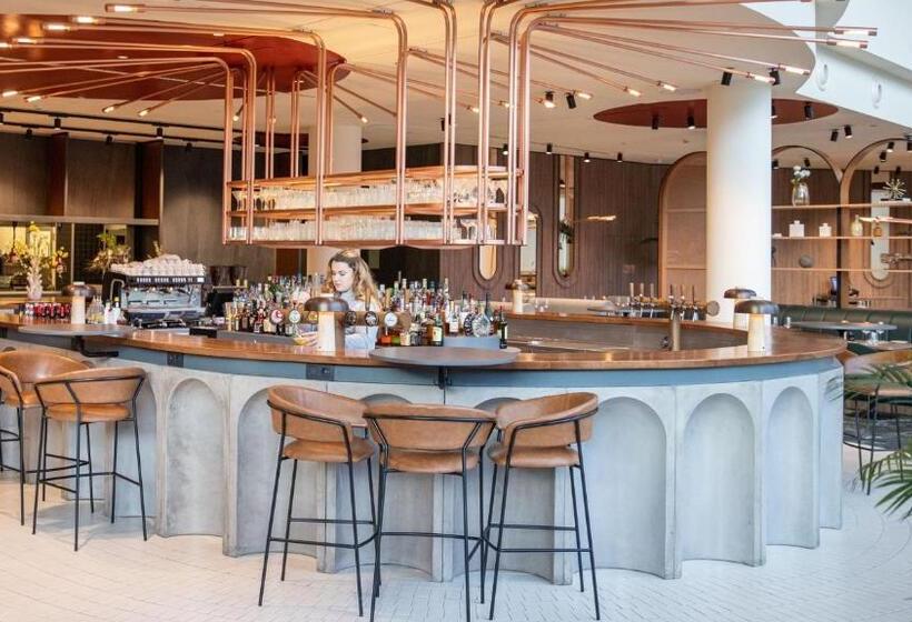 Отель Crowne Plaza Brussels Airport, An Ihg