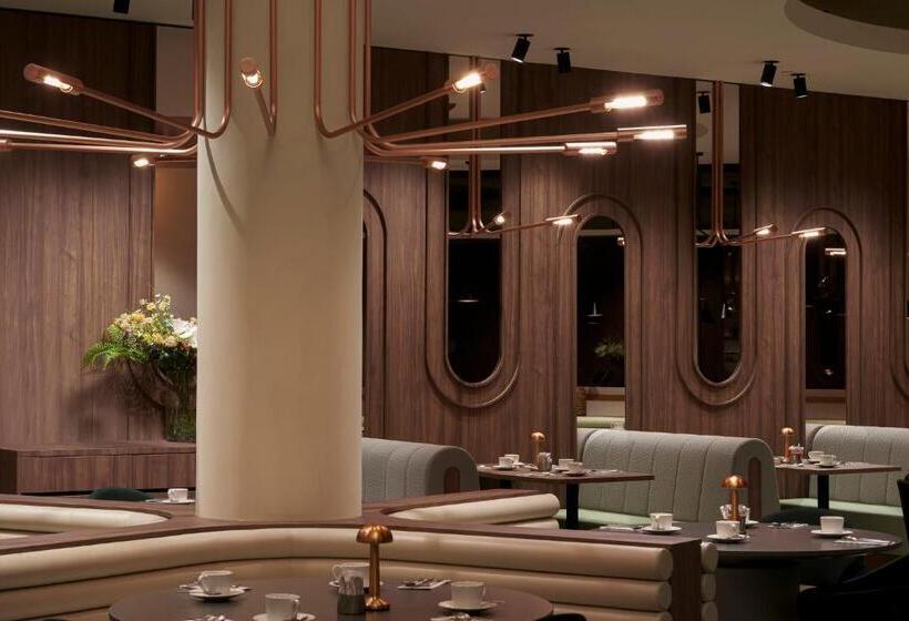 Отель Crowne Plaza Brussels Airport, An Ihg