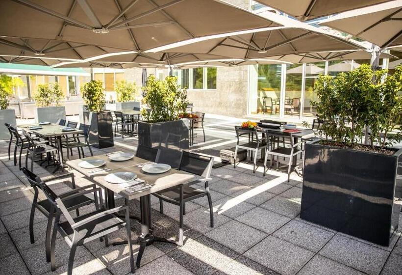 Отель Crowne Plaza Brussels Airport, An Ihg