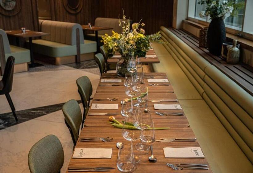 Отель Crowne Plaza Brussels Airport, An Ihg