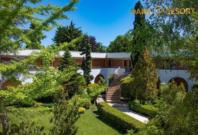 בית מלון כפרי Dana Resort