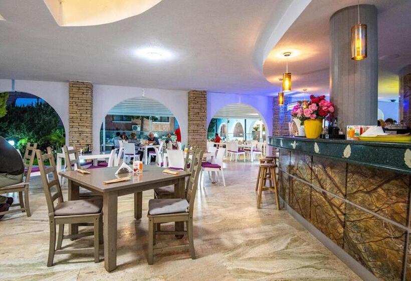 בית מלון כפרי Dana Resort