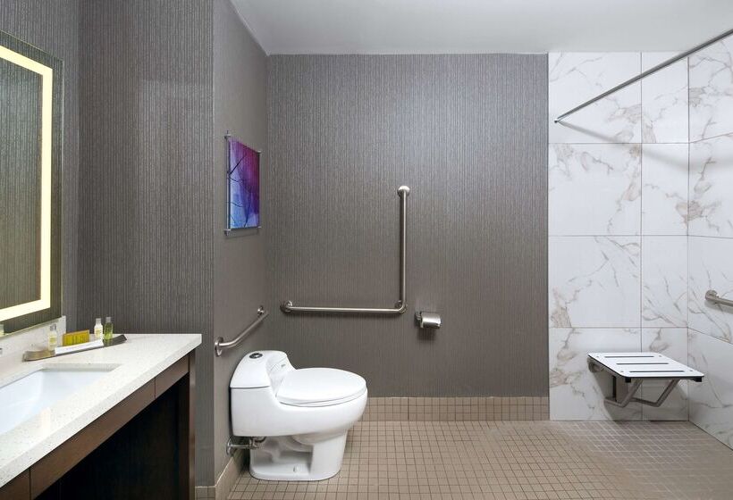 Hotel Doubletree By Hilton Halifax Dartmouth