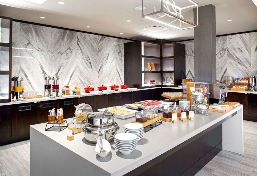 هتل Doubletree By Hilton Halifax Dartmouth