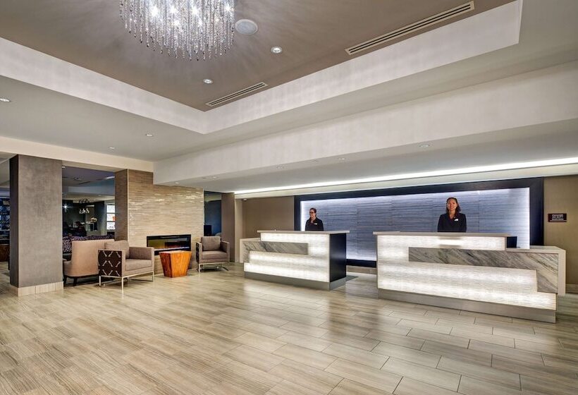 Hotel Doubletree By Hilton Halifax Dartmouth