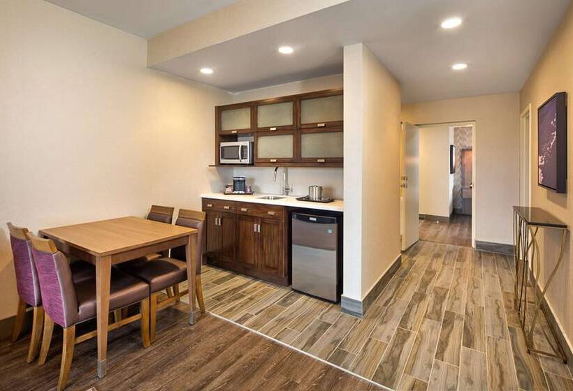 Hotel Doubletree By Hilton Halifax Dartmouth