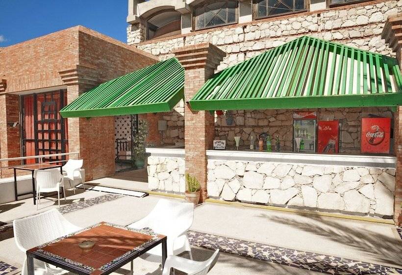 בית מלון כפרי El Pueblo Tamlelt