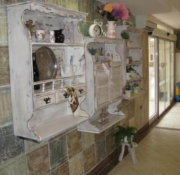 Estreya Residence Hotel And Spa