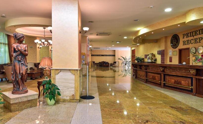 Estreya Residence Hotel And Spa