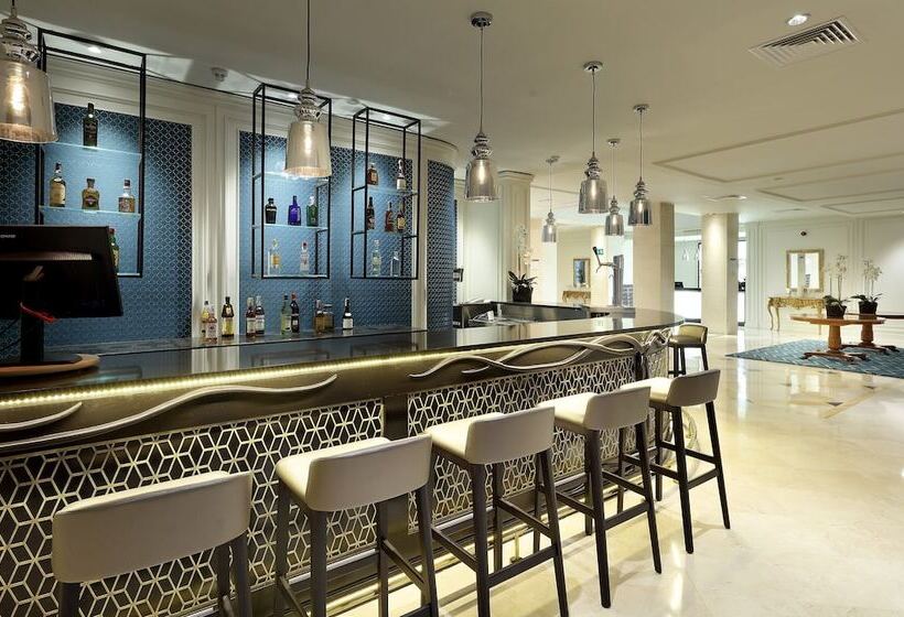 ホテル Eurostars Casa De La Lirica